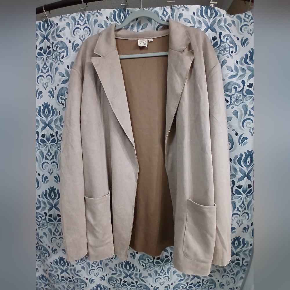 Elegant Beige Raw Hem Women's Suede Jacket